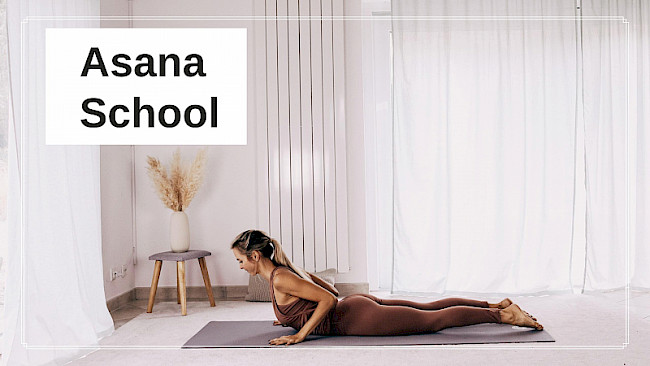 Asana School: Die Kobra