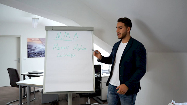 Unternehmen aufbauen / MMA