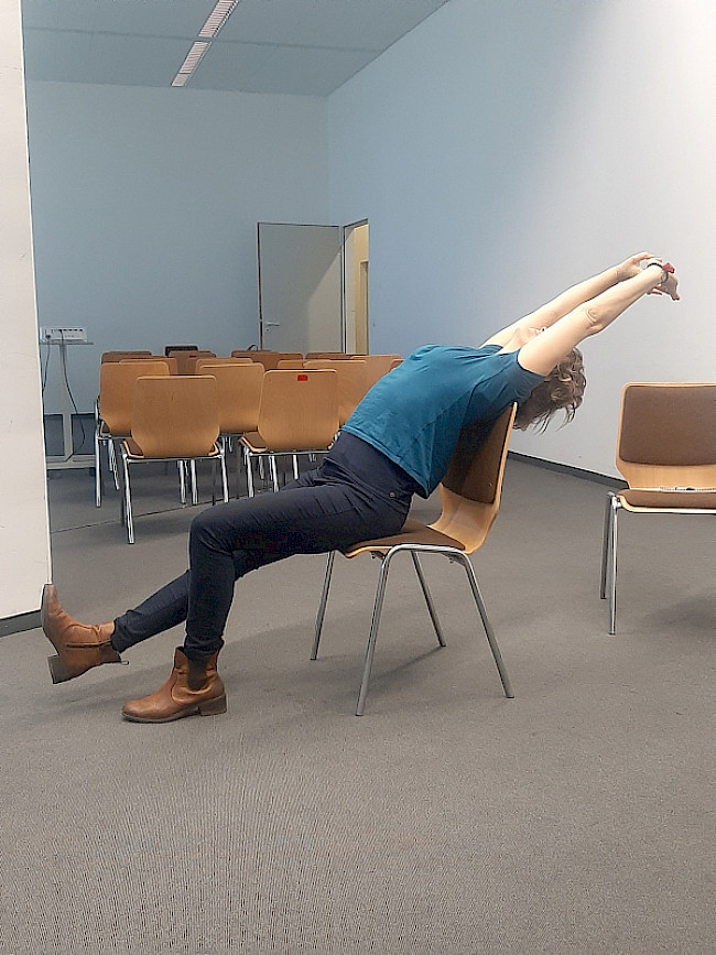 Dehnung der Körpervorderseite