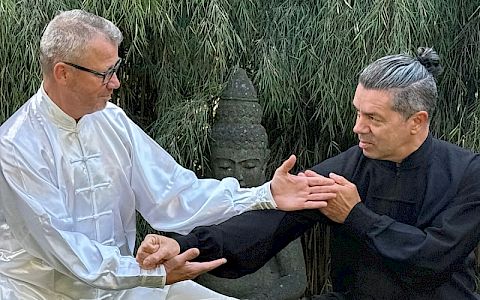 San Shou Form 24 Bilder