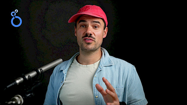 Looker Studio | Freies Format vs. Responsive Layout | 13.10.25