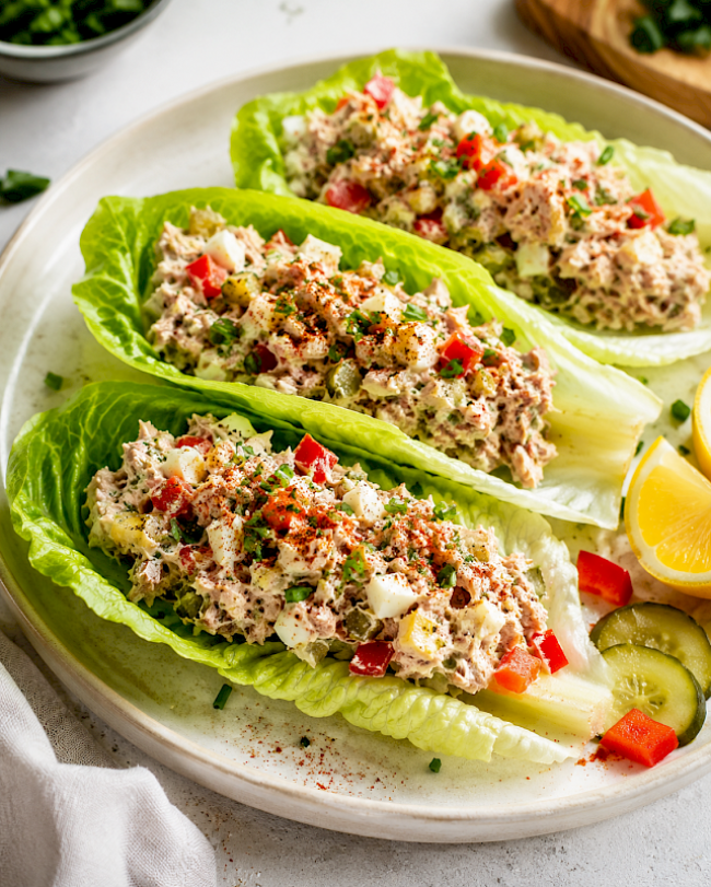 61. Low-Carb-Rezept: Würzige Thunfisch-Ei-Salat-Wraps