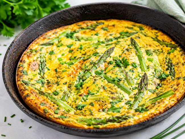 106. Frittata mit grünem Spargel & Kräutern