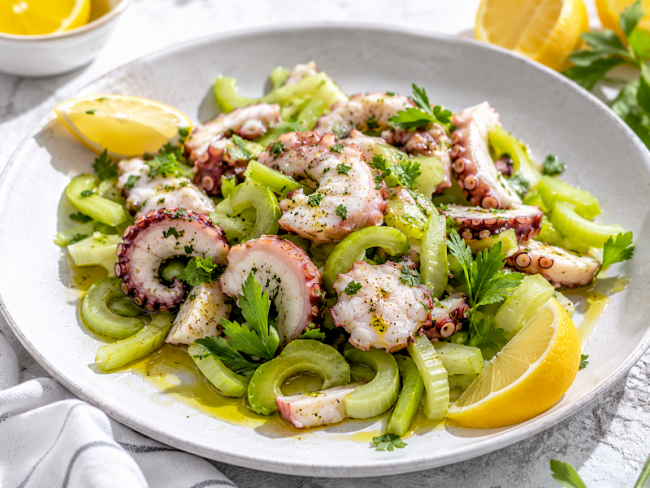 108. Pulpo-Salat mit Stangensellerie & Zitrone
