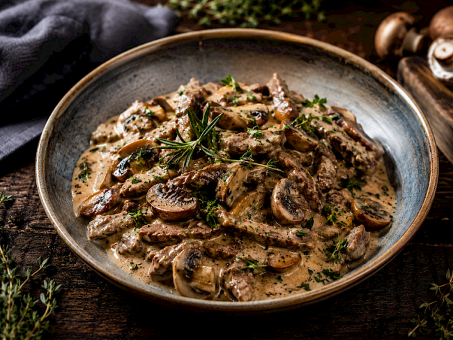127. Rinder-Stroganoff mit Champignons (paleo)
