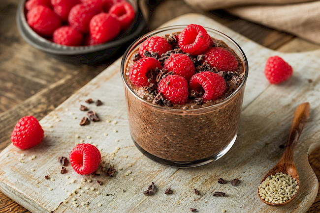 246. Schoko-Hanf-Creme mit Himbeeren