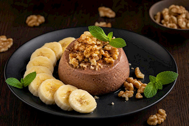 Schoko-Protein-Quark mit Banane und Walnuss