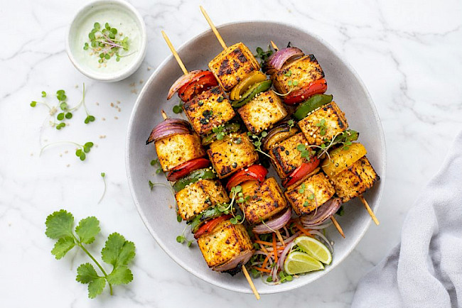 Paneer-Tikka-Spieße vom Grill