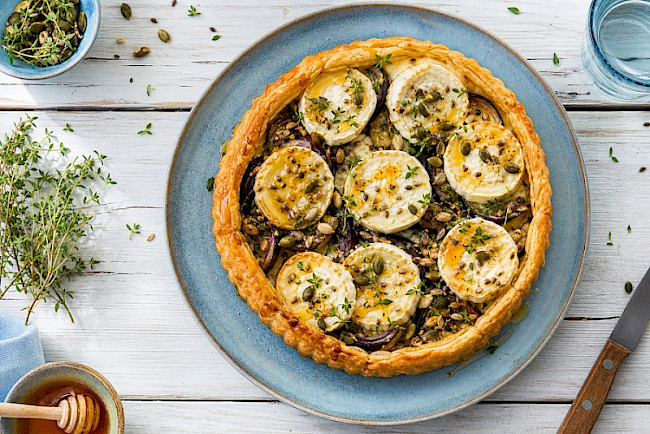 Ziegenkäse-Tarte mit Honig und Thymian