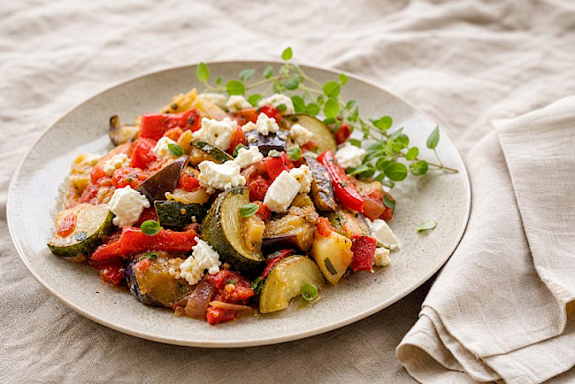 Griechische Briam mit Feta