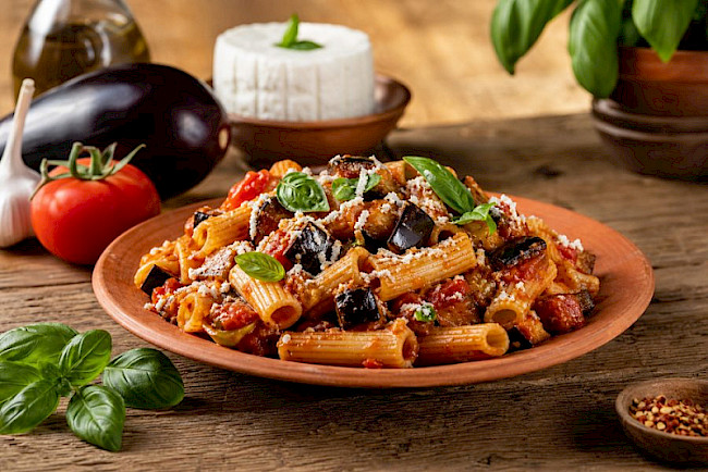 Pasta alla Norma mit Ricotta salata