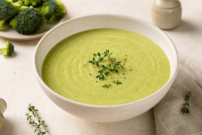 Paleo · Cremige Brokkolisuppe
