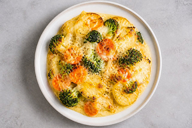 Kartoffel-Gemüse-Gratin mit Käse