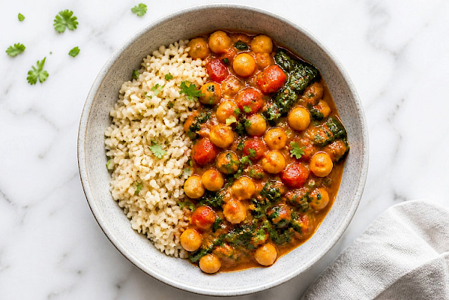 Kichererbsen-Curry mit Naturreis