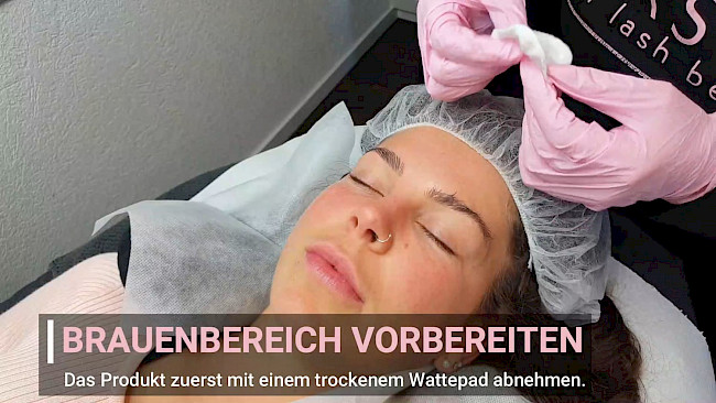 Lektion 2 - Braupartie vorbereiten & Brow Shampoo