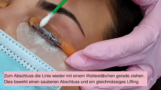 Lektion 7 - Verschiedene Looks mit den Lotions kreieren