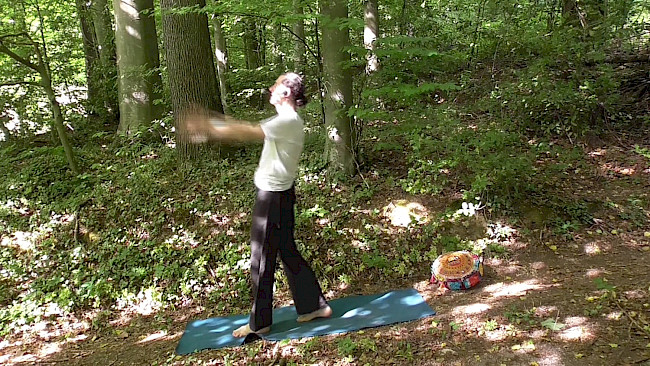 Erweiterter Herzens-Sonnengruss