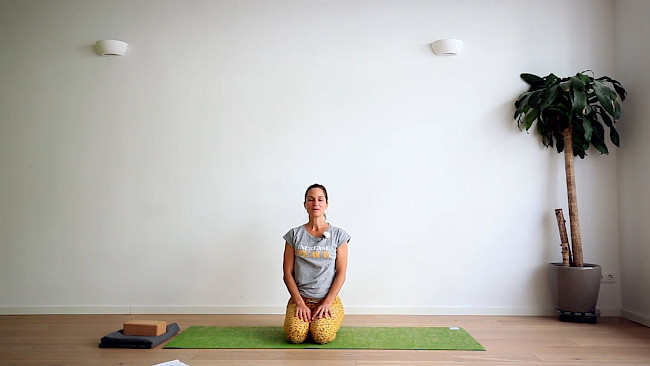 086: Yoga für einen nährenden Atem "3-D-Atmung & Seitdehnung"