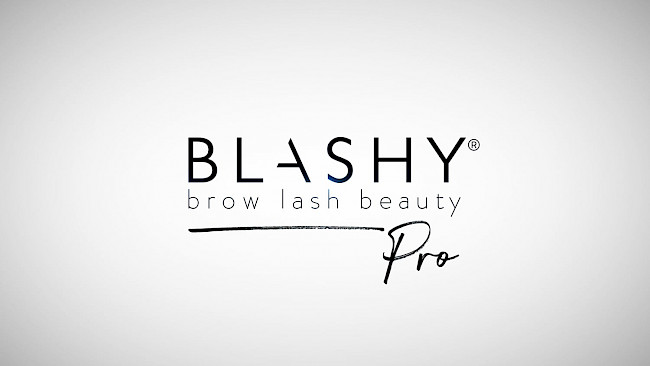 Wimpern 1zu1 in Leim eintauchen